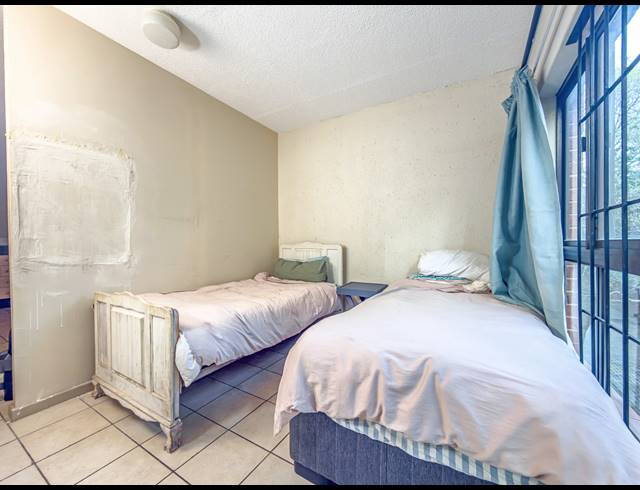 0.5 BEDROOM APARTMENT FOR SALE IN HILLCREST